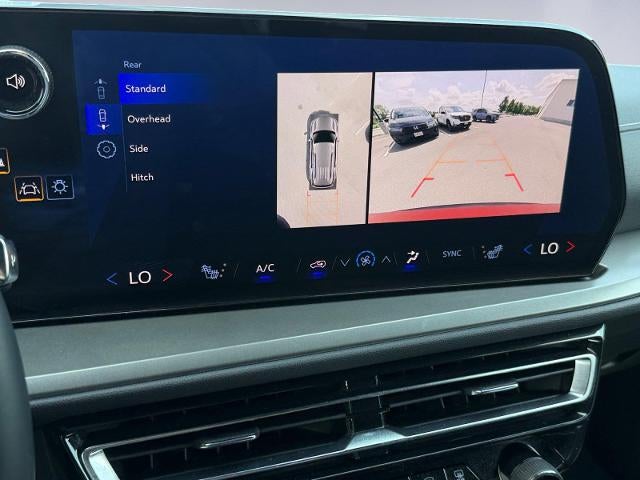 2025 Chevrolet Traverse LT w/1LT