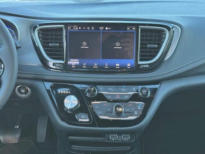 2024 Chrysler Pacifica Touring L FWD