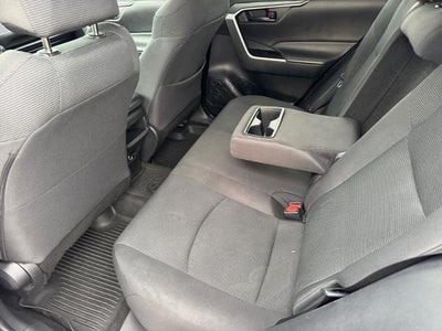 2021 Toyota RAV4 LE FWD (GS)