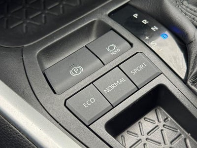 2021 Toyota RAV4 LE FWD (GS)