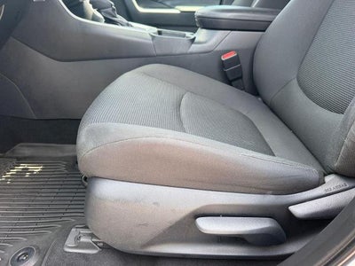 2019 Toyota RAV4 LE FWD (GS)