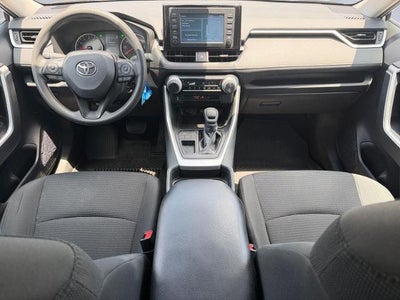 2019 Toyota RAV4 LE FWD (GS)