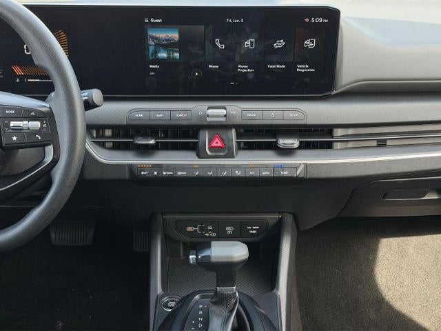 2025 Kia K4 LXS FWD