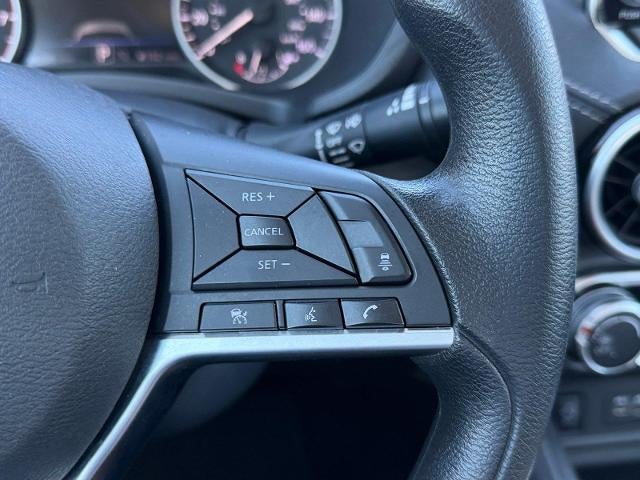 2025 Nissan Sentra SV CVT