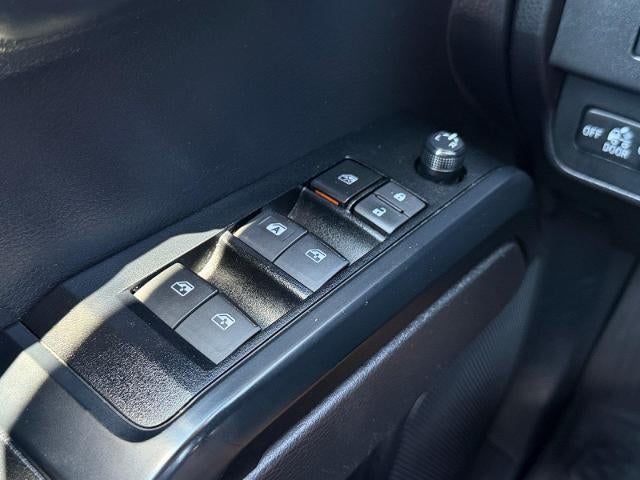 2023 Toyota Tacoma 4WD 4WD SR Double Cab 5' Bed V6 AT (GS)
