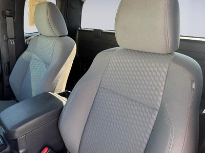 2021 Toyota Tacoma 4WD 4WD SR Access Cab 6' Bed I4 AT (SE)
