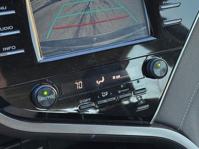 2018 Toyota Camry SE Auto (Natl)