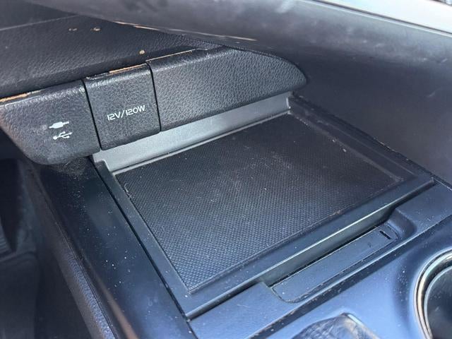 2018 Toyota Camry SE Auto (Natl)