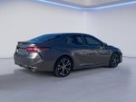 2018 Toyota Camry SE Auto (Natl)