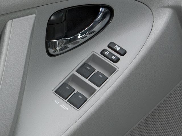 2011 Toyota Camry 4dr Sdn V6 Auto SE (Natl)
