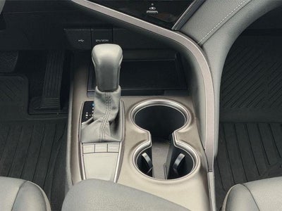 2023 Toyota Camry SE Auto (SE)