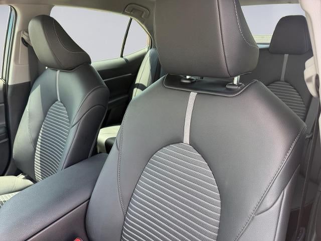 2024 Toyota Camry SE Auto (SE)