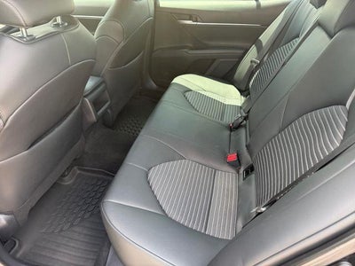 2024 Toyota Camry SE Auto (SE)