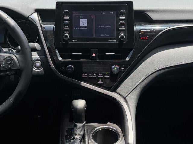 2024 Toyota Camry SE Auto (SE)