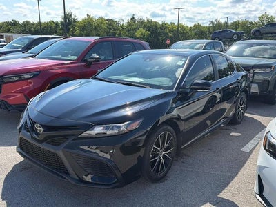 2024 Toyota Camry SE Auto (SE)