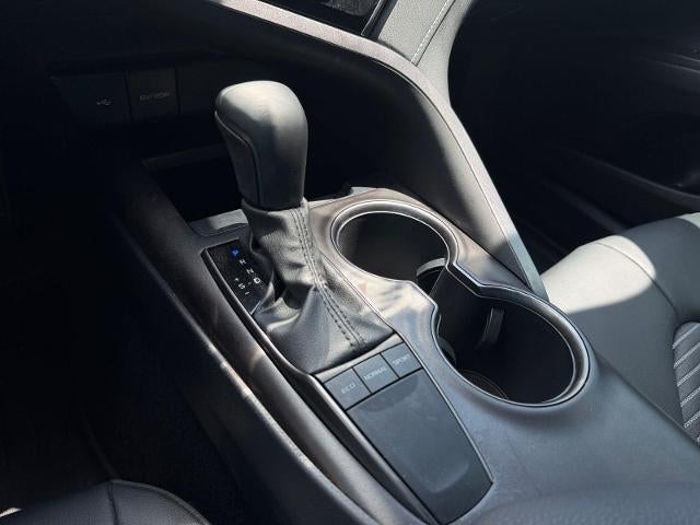 2024 Toyota Camry SE Auto (SE)