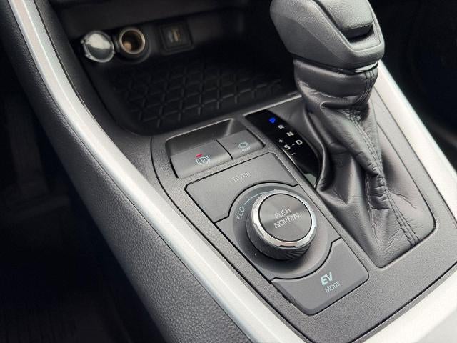 2025 Toyota RAV4 Hybrid LE AWD (Natl)