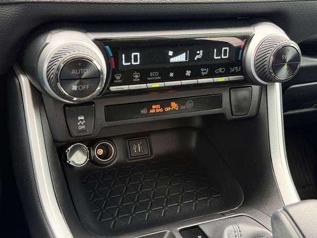 2025 Toyota RAV4 Hybrid LE AWD (Natl)