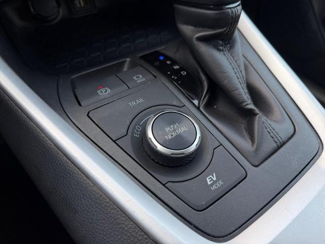 2025 Toyota RAV4 Hybrid XLE AWD (Natl)