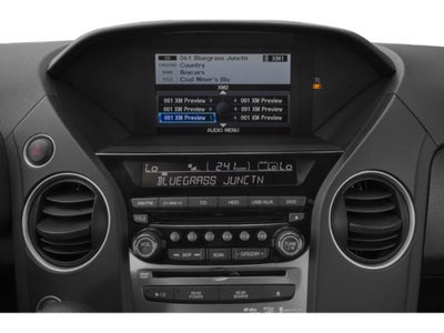 2013 Honda Pilot 4WD Touring with DVD Rear Entertainment System and Navigation