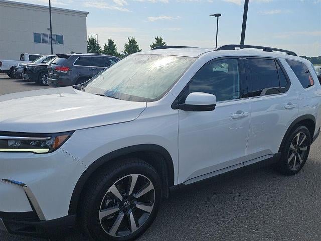 2024 Honda Pilot Touring 2WD