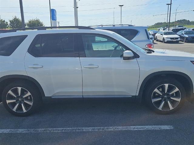 2025 Honda Pilot Touring 2WD