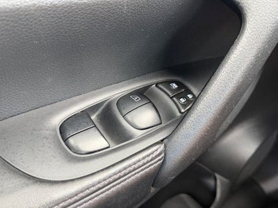 2018 Nissan Rogue FWD SV
