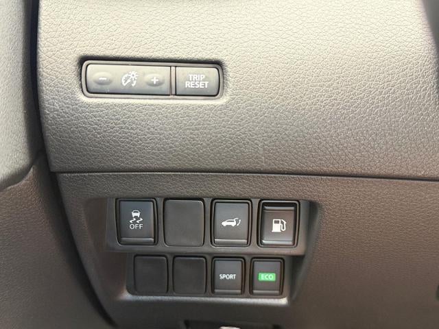 2018 Nissan Rogue FWD SV