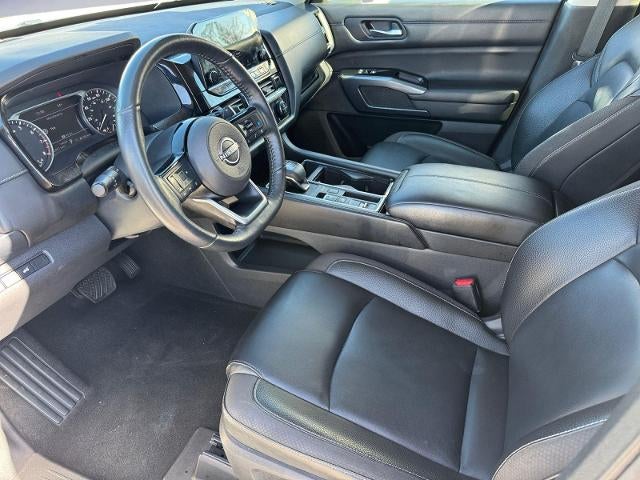 2023 Nissan Pathfinder SL 2WD