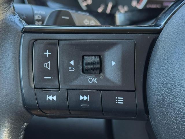 2023 Nissan Pathfinder SL 2WD