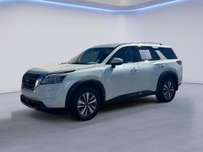 2023 Nissan Pathfinder SL 2WD