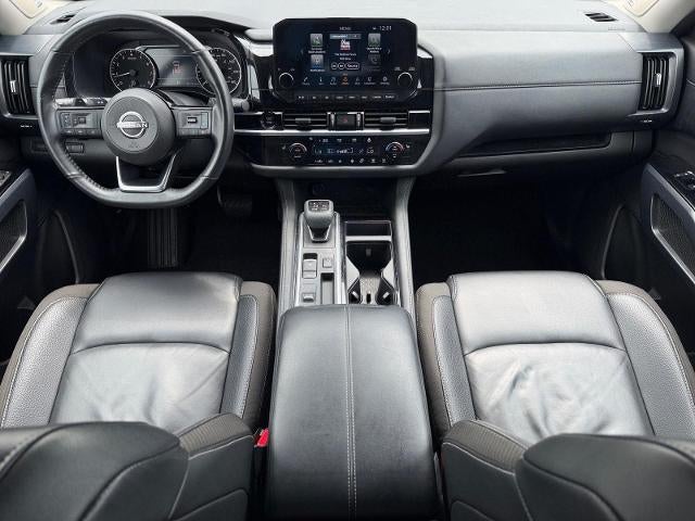 2025 Nissan Pathfinder SL 2WD