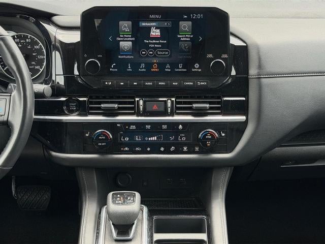 2025 Nissan Pathfinder SL 2WD
