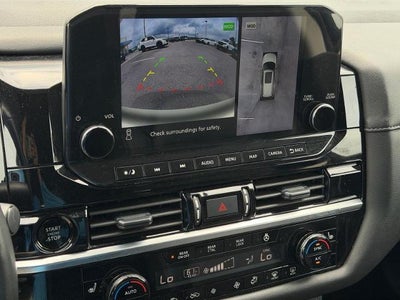 2025 Nissan Pathfinder SL 2WD