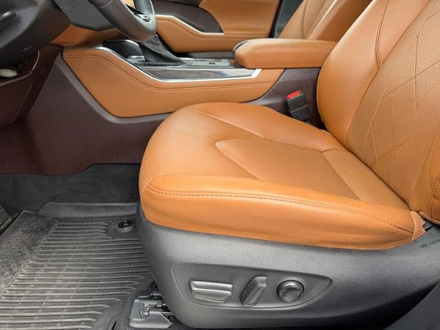 2022 Toyota Highlander Hybrid Platinum AWD (Natl)