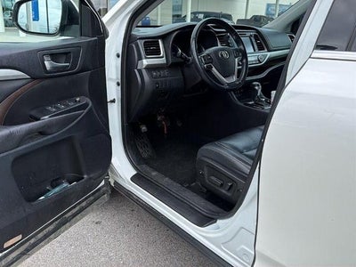 2019 Toyota Highlander XLE V6 AWD (Natl)