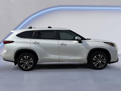 2023 Toyota Highlander XLE AWD (Natl)