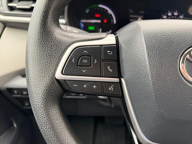 2021 Toyota Sienna LE FWD 8-Passenger (Natl)