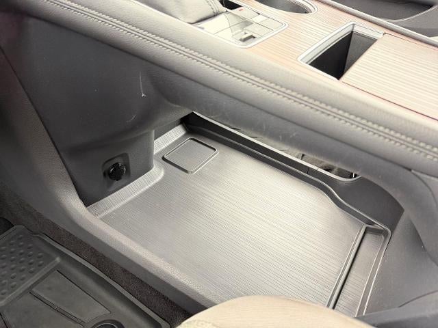 2021 Toyota Sienna LE FWD 8-Passenger (Natl)