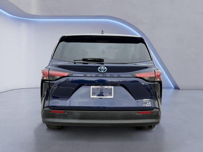 2021 Toyota Sienna LE FWD 8-Passenger (Natl)