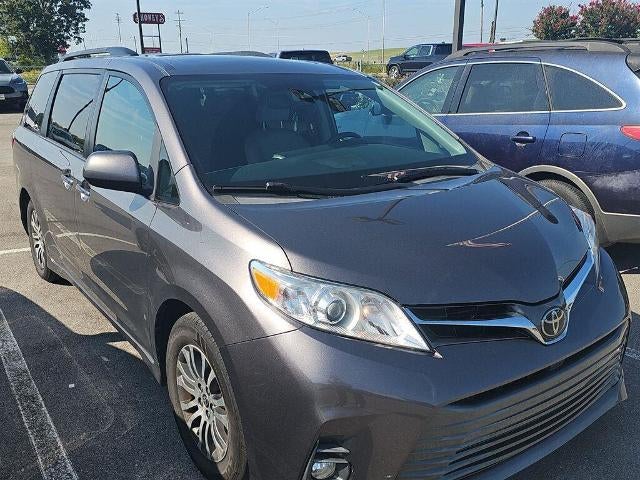 2020 Toyota Sienna XLE FWD 8-Passenger (Natl)