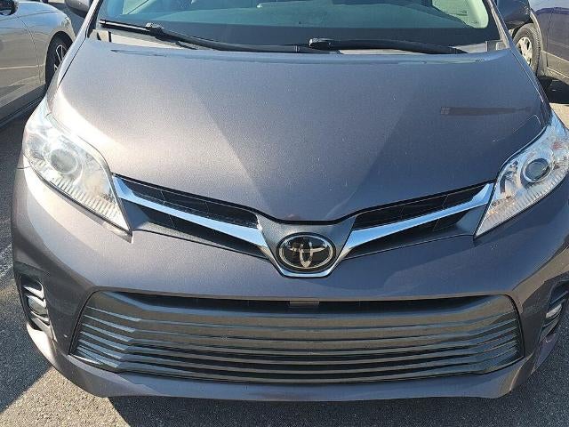 2020 Toyota Sienna XLE FWD 8-Passenger (Natl)