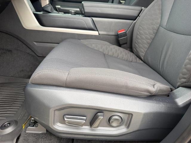 2026 Toyota Tundra 4WD 4WD SR5 CrewMax 5.5' Bed (SE)