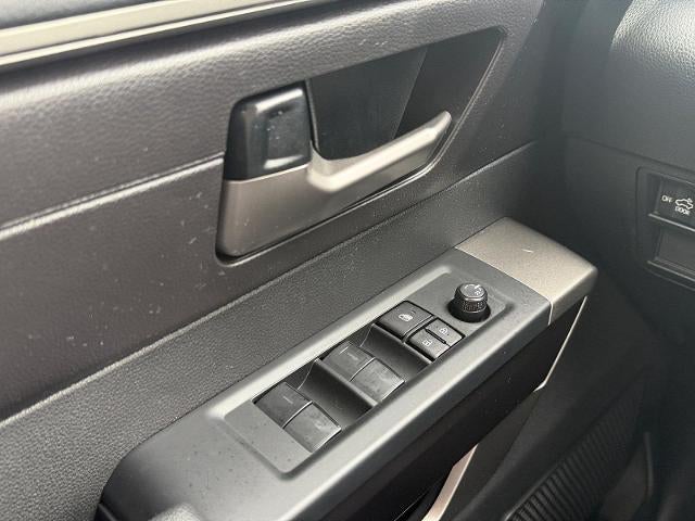2026 Toyota Tundra 4WD 4WD SR5 CrewMax 5.5' Bed (SE)