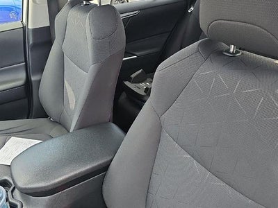 2020 Toyota RAV4 XLE FWD (Natl)