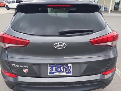 2016 Hyundai TUCSON FWD 4dr SE