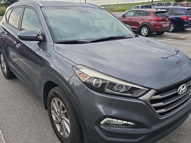 2016 Hyundai TUCSON FWD 4dr SE