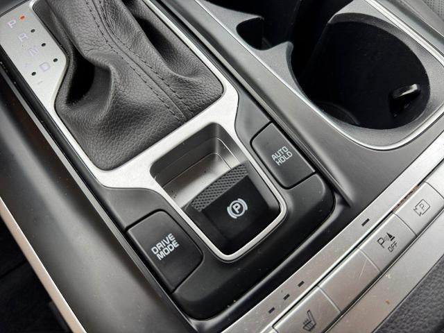 2023 Kia Carnival LX FWD w/Seat Pkg