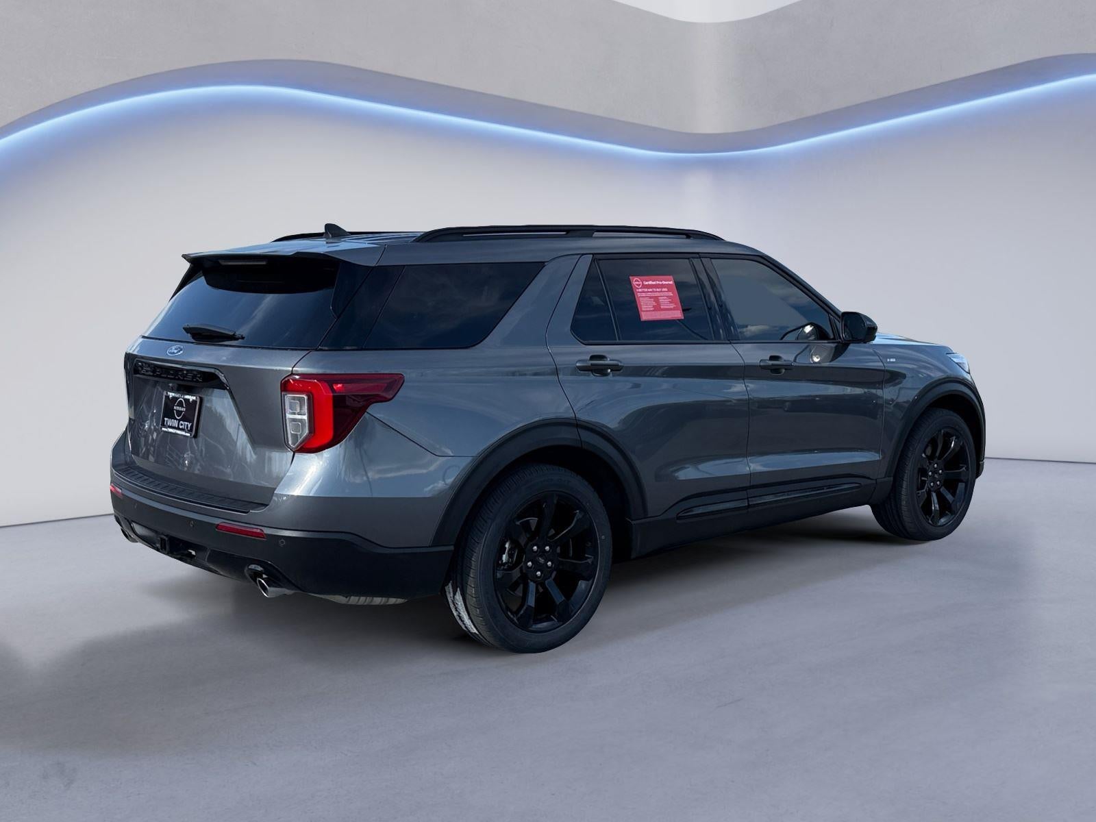 2022 Ford Explorer ST-Line