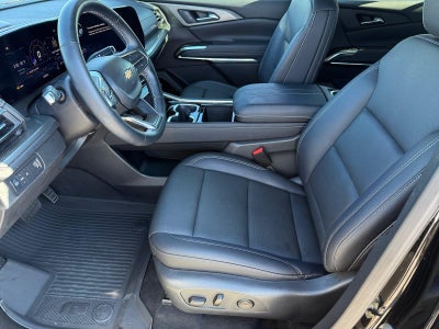2025 Chevrolet Traverse FWD LT
